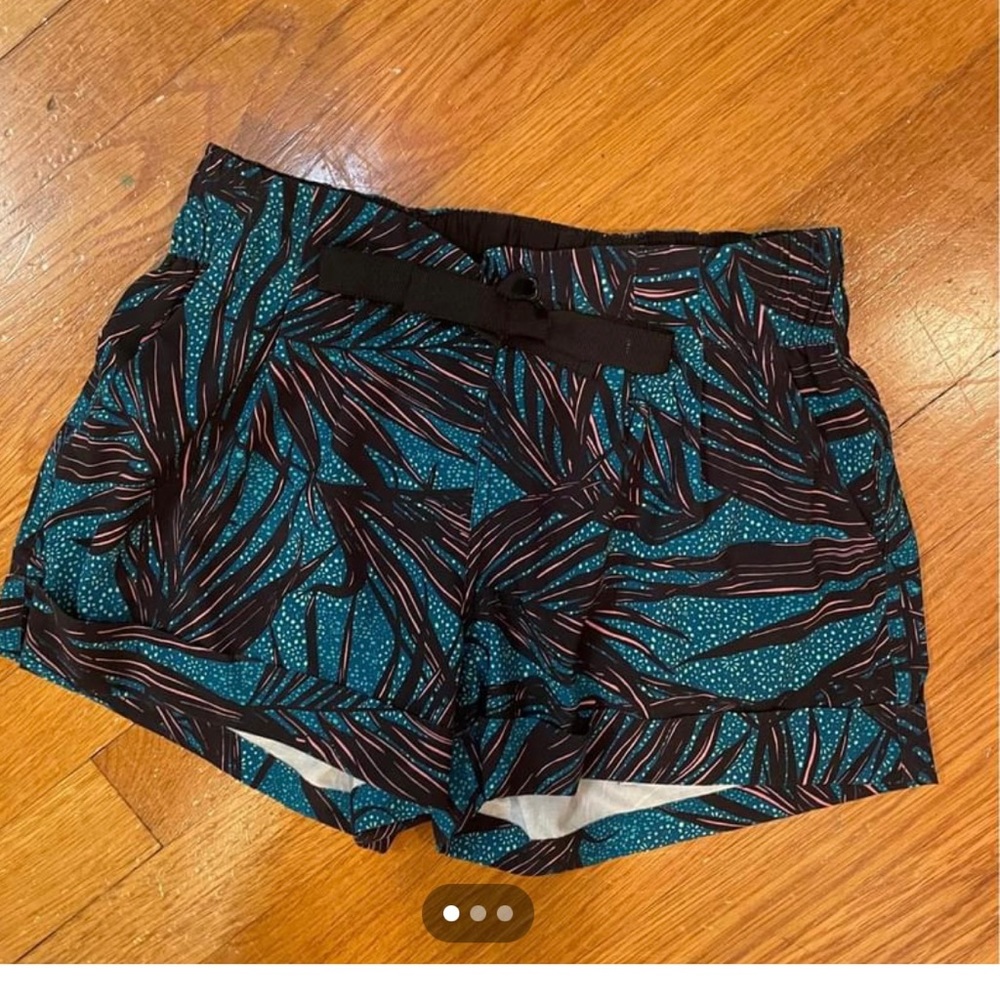 Lulu shorts